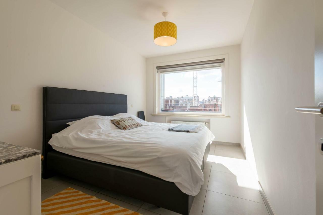 Modern Apartment With Free Parking Ostenda Esterno foto