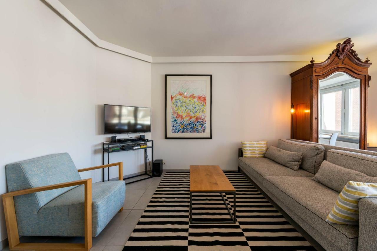Modern Apartment With Free Parking Ostenda Esterno foto