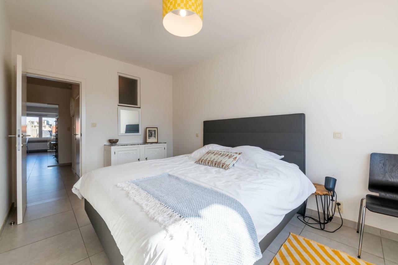Modern Apartment With Free Parking Ostenda Esterno foto