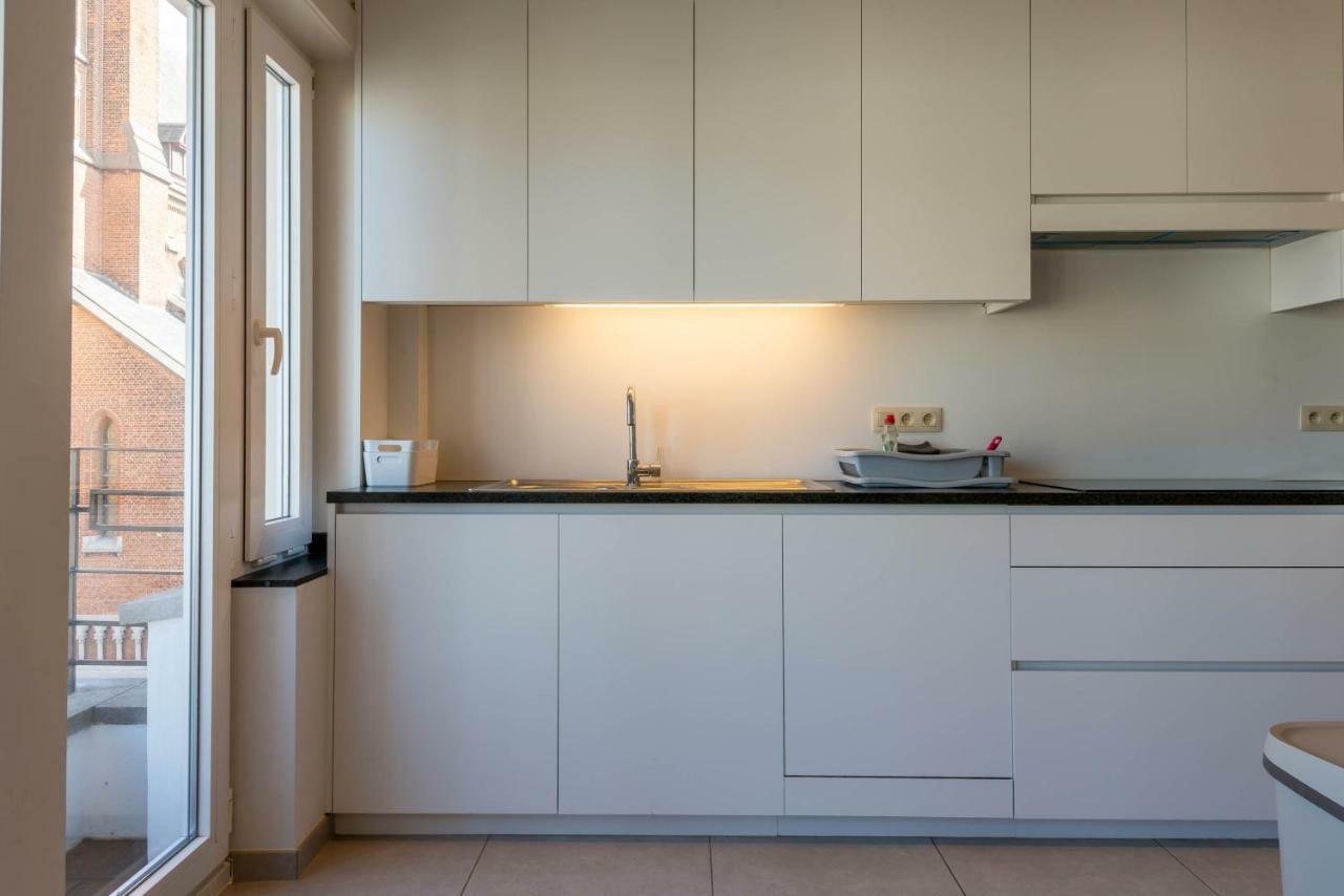 Modern Apartment With Free Parking Ostenda Esterno foto